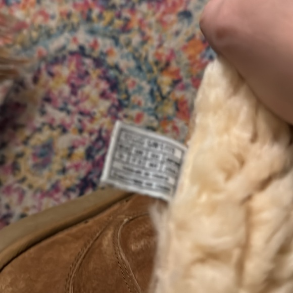 Uggs - Picture 5 of 5